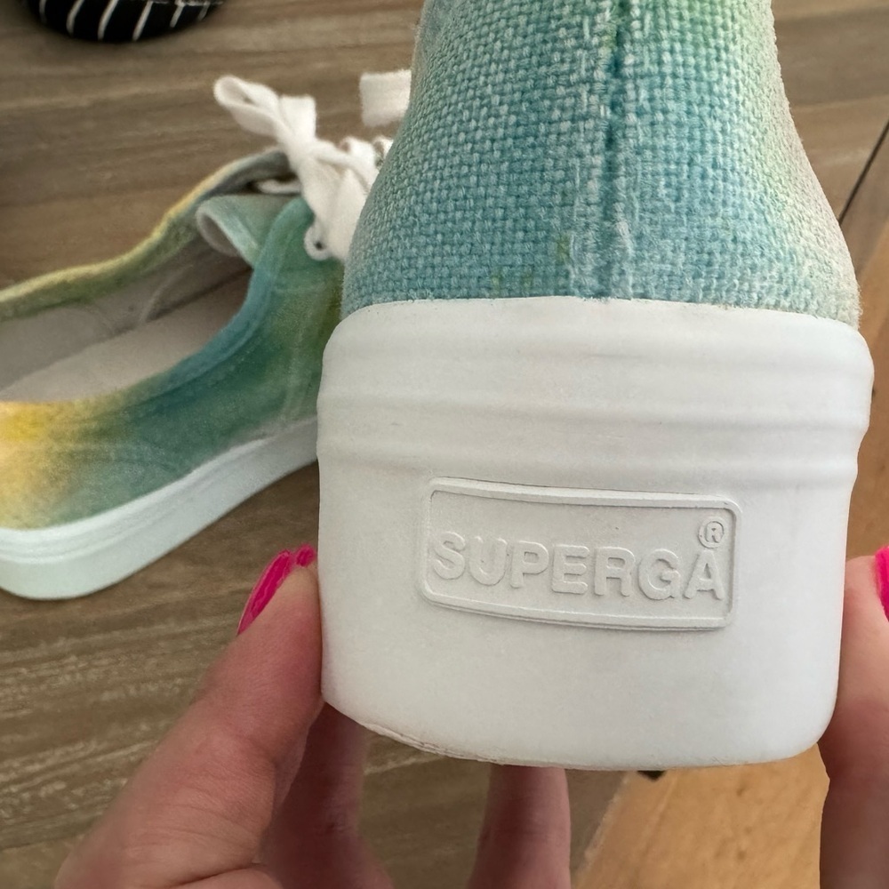🏳️🌈 EUC PRIDE TIE-DYE SUPERGA 2790 Platform - Size 37.5 (Fits is 7.5) 🏳️🌈 - Picture 4 of 10